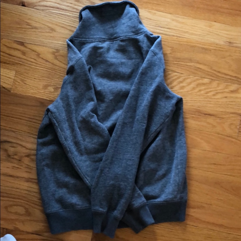 Heather Grey pullover - Picture 3 of 3
